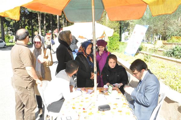 تیم سیار  در پارک شرقی درهفته سلامت