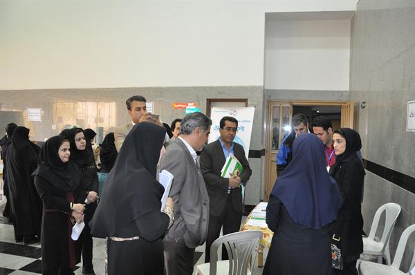 برپایی تیم سیار سلامت ارائه دهنده خدمات بهداشتی اولیه در محل همایش سفیران سلامت (بیمارستان امام رضا) 13