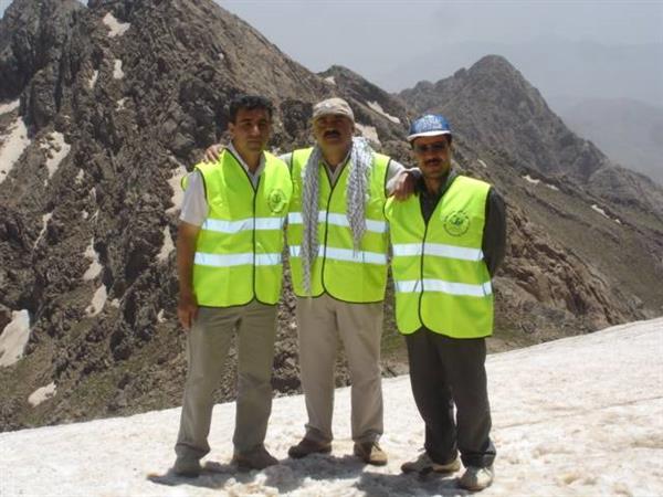 صعود پرسنل بهداشت محیط شهرستان کرمانشاه درسال1389به ارتفاعات دالاخانی 11