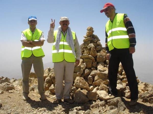 صعود پرسنل بهداشت محیط شهرستان کرمانشاه درسال1389به ارتفاعات دالاخانی 10