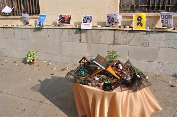 برگزاری میز یادبود و نمایشگاه عکس