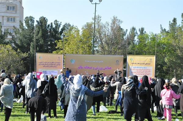 برپایی تیم سیار سلامت ارائه دهنده خدمات بهداشتی اولیه در محل همایش ورزش و صبحانه سالم(مجموعه ورزشی کوثر) 27