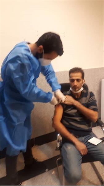 فاز دوم واکسیناسیون کادر درمان علیه کووید 19 هم زمان با سراسر کشور در شهرستان کرمانشاه آغاز گردید.