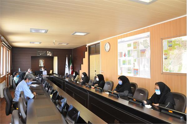 برگزاری نشست ریاست مرکز بهداشت در روز دوشنبه مورخ 7 مهر ماه 1399 با مسئولین گروه های ستادی.
