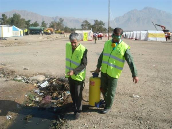 بهداشت محیط شهرستان کرمانشاه درهفته بلایای طبیعی سال1389 14