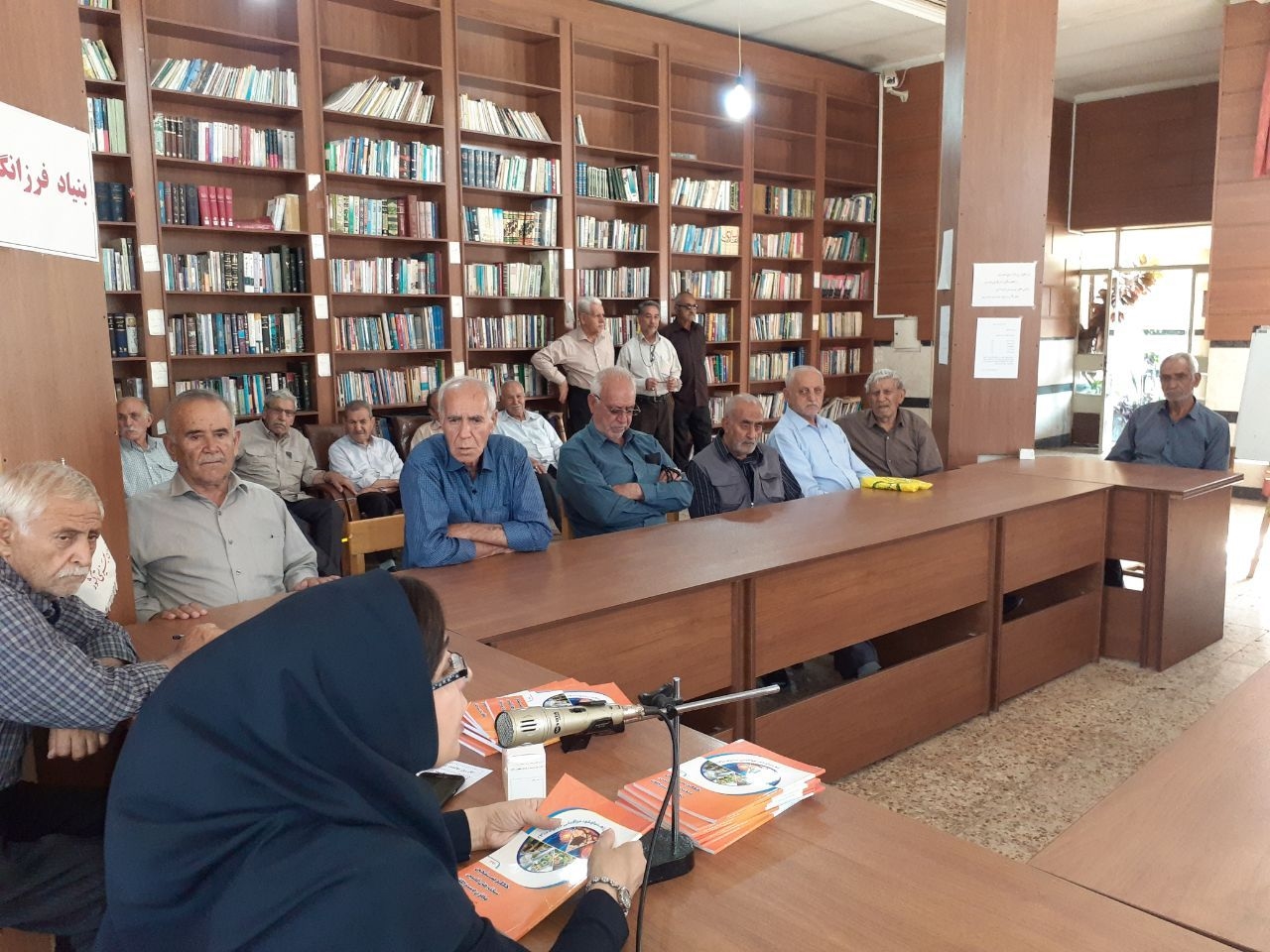 برگزاری برنامه بازدید از آسایشگاههای سالمندان روزانه وشبانه 1