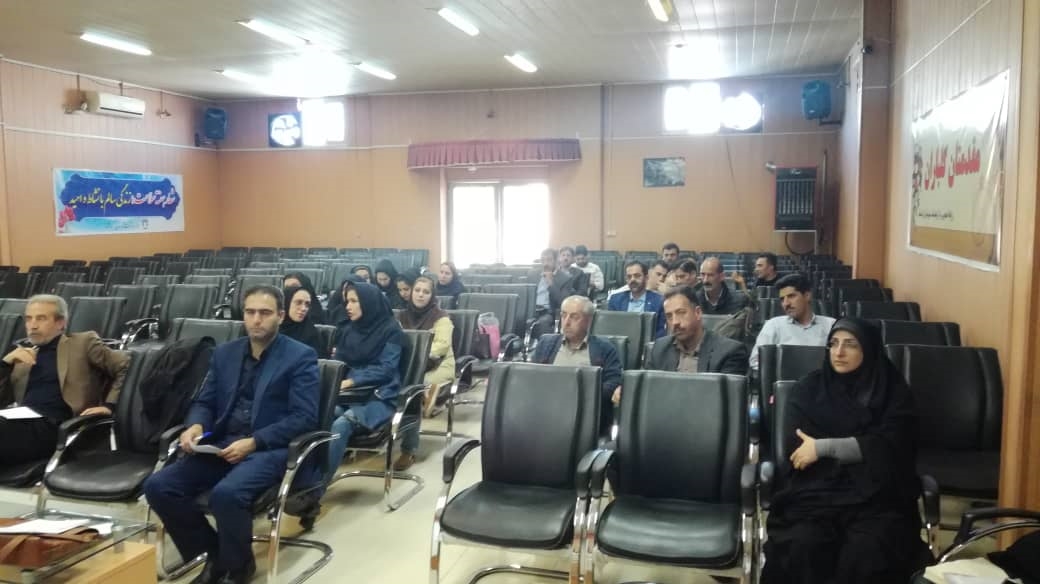 جلسه آموزشی در خصوص برنامه های بهداشت حرفه ای