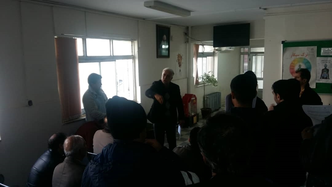 برگزاری جلسه آموزشی درخصوص کرونا درمحل کلینیک طب کار منزه در تاریخ 27 بهمن 1398