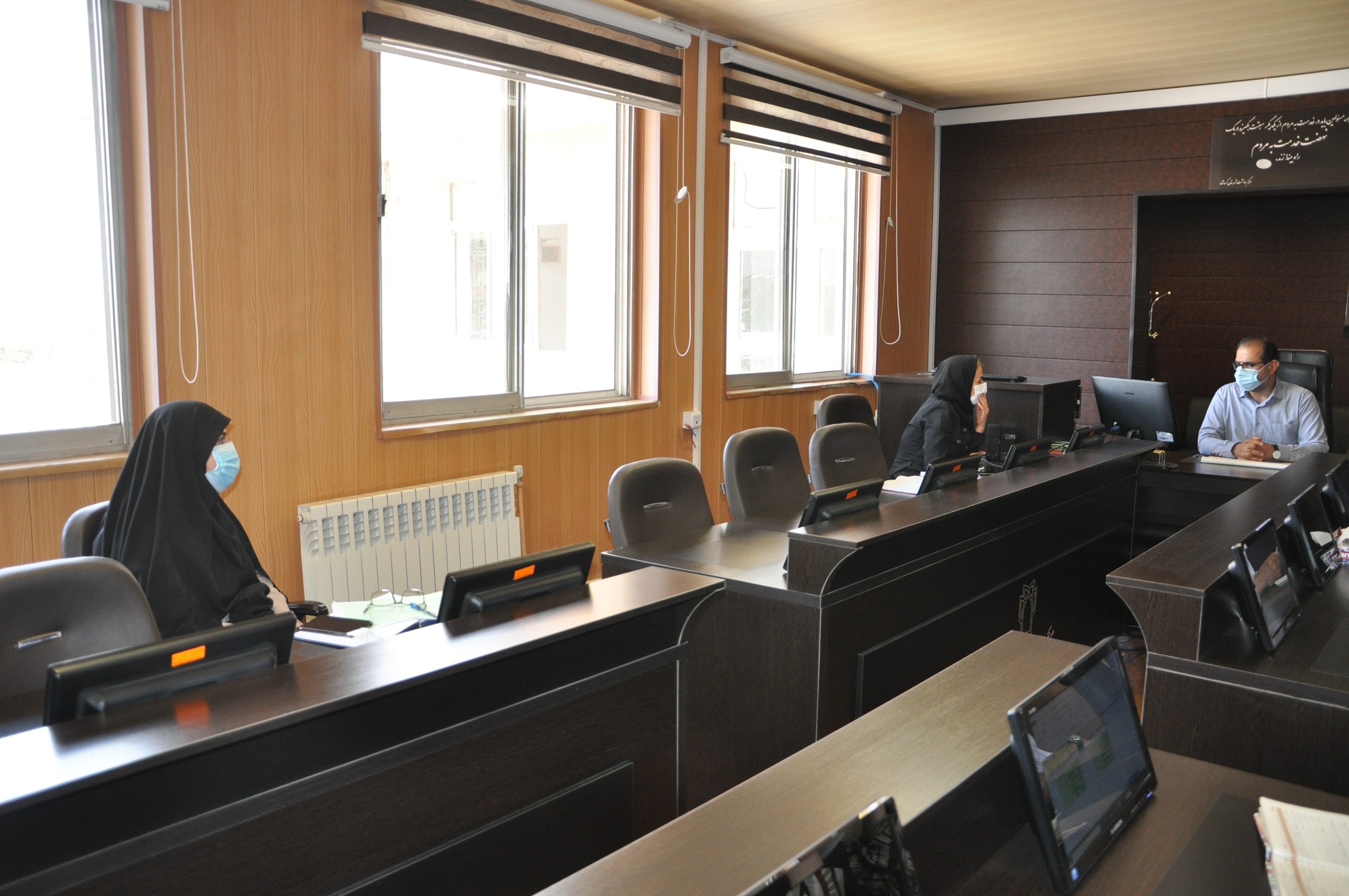 دکتر 27-2-1400 3