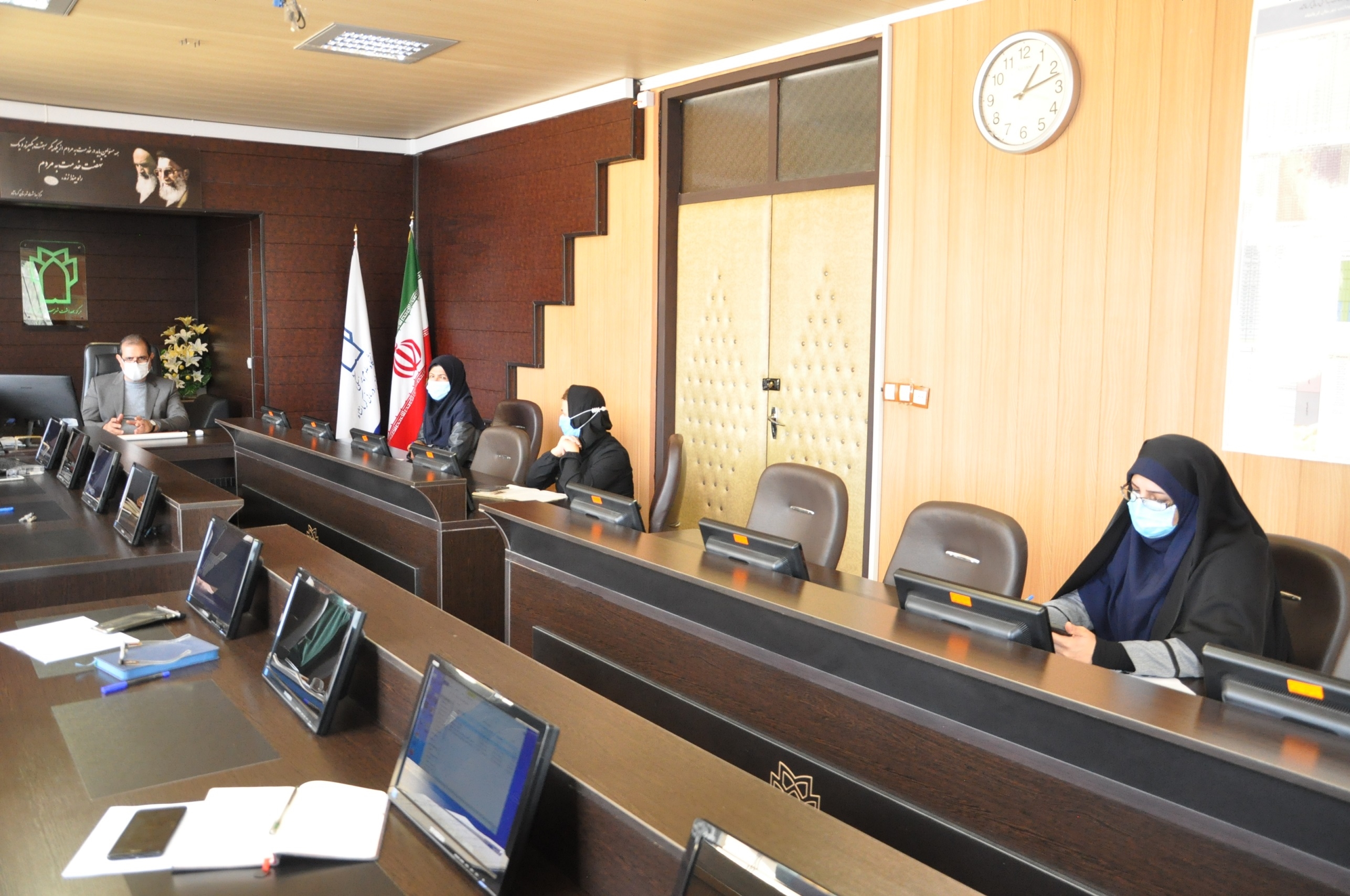 اتاق دکتر 400-8-15 2