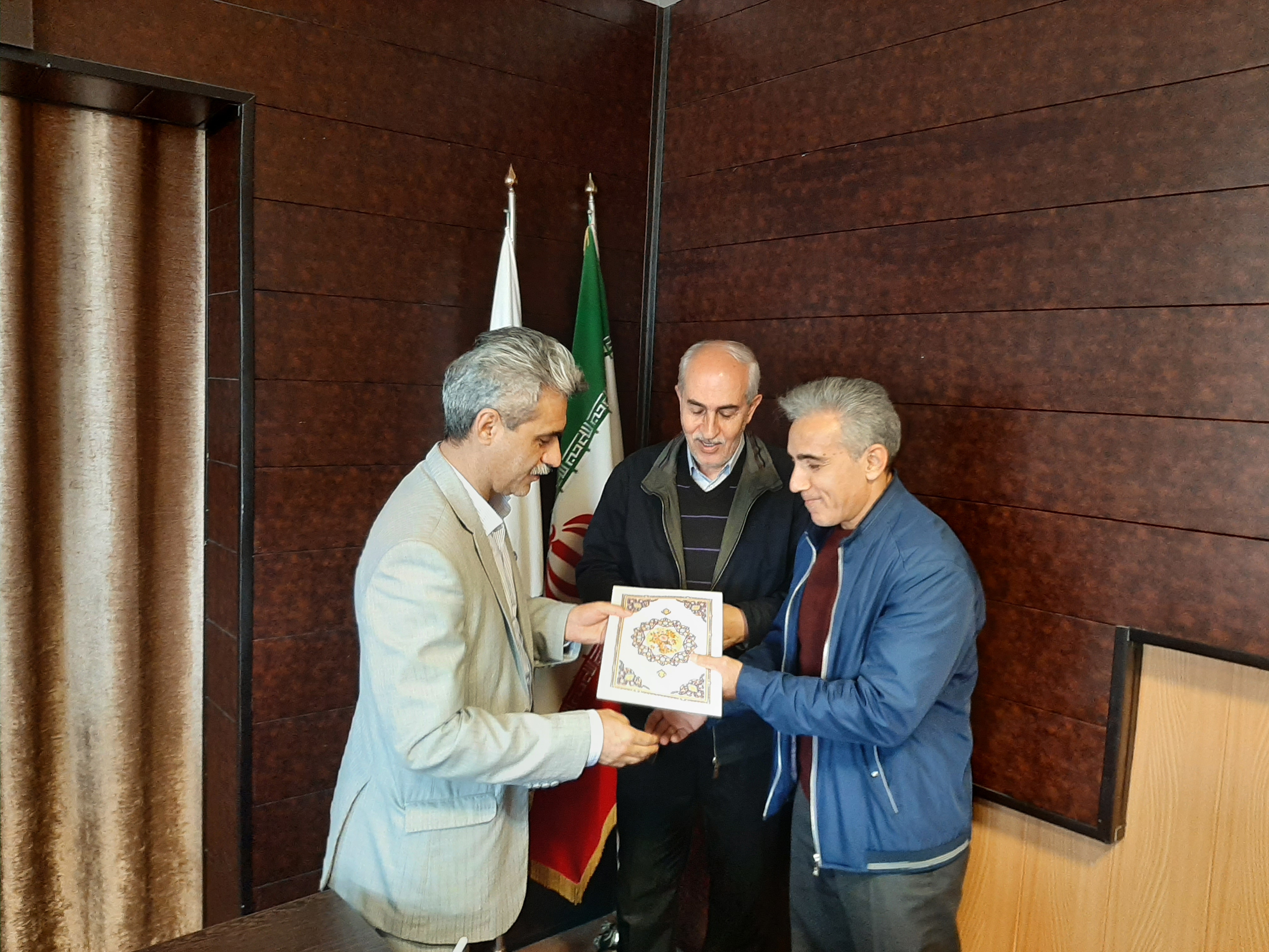 دکتر نادری  2